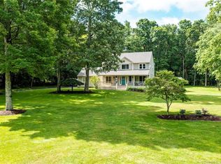22 Heritage Rd, Columbia, CT 06237