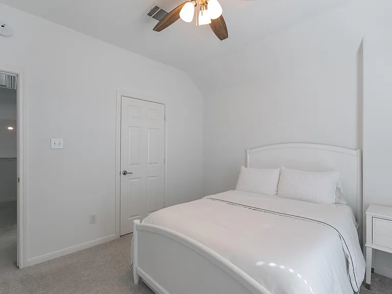 135 S Rocky Point Cir — Photo 36