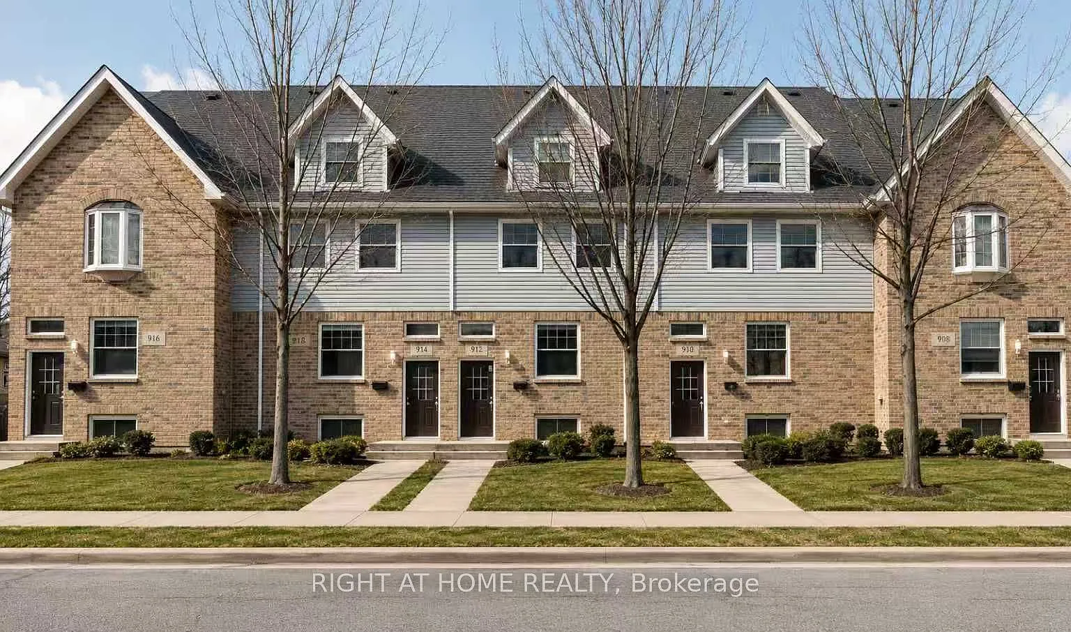 7 bed, $4,600 — Photo 1