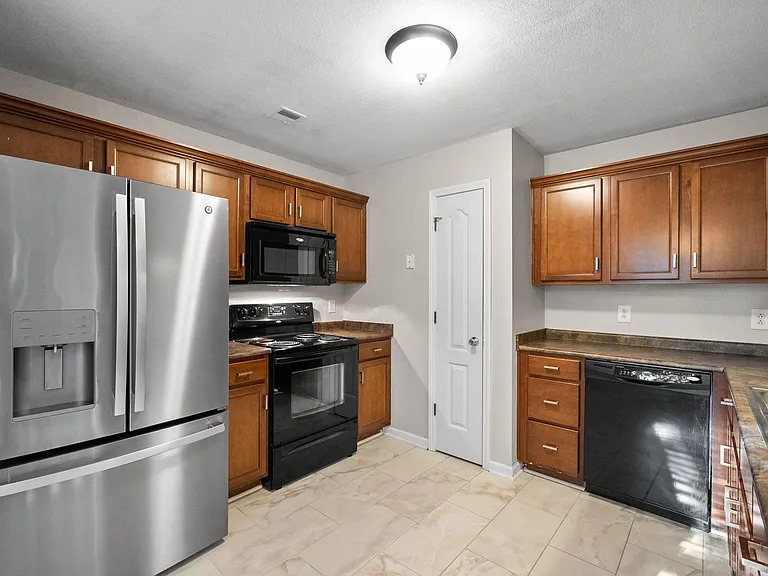 2845 Teakwood Dr — Photo 16