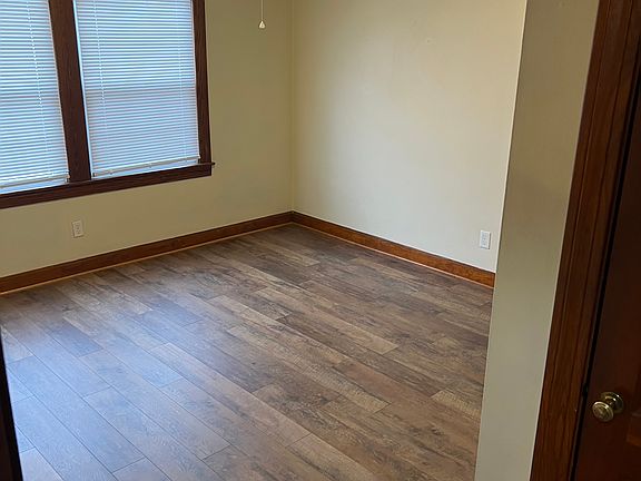 3rd image of 720 Maple Ave #720