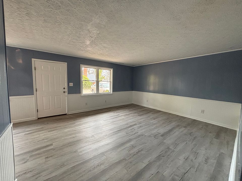 1st image of 315 Oakland Ave #102