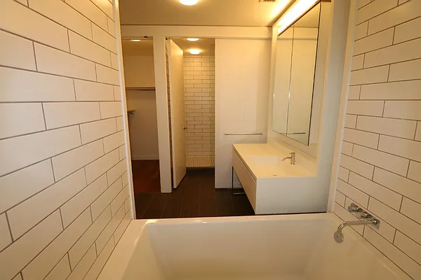 Rented by Level Group | media 20