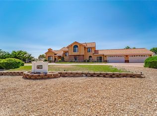 27655 River Rock Rd, Helendale, CA 92342