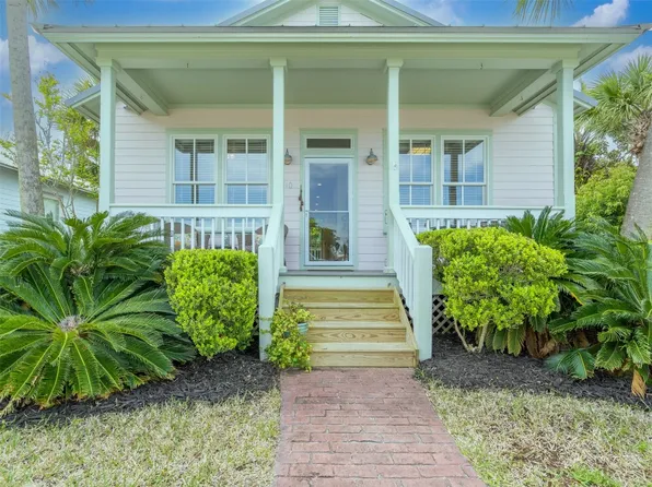 710 Someruelus St, Fernandina Beach, FL 32034