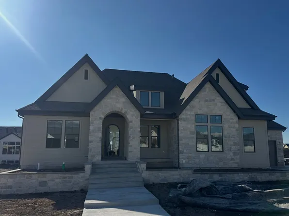 51 N Hayfield Cir, Kaysville, UT 84037