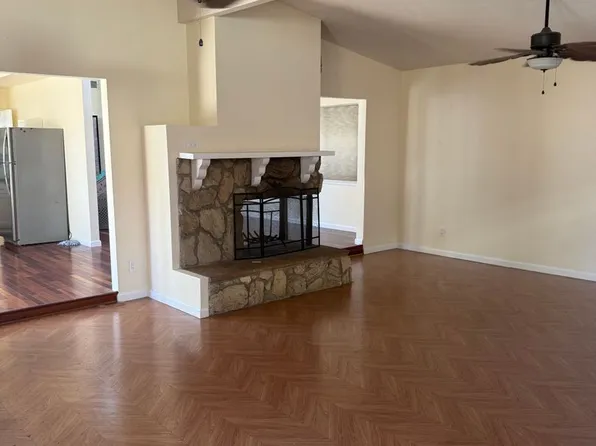 565 Pepper Dr, El Cajon, CA 92021