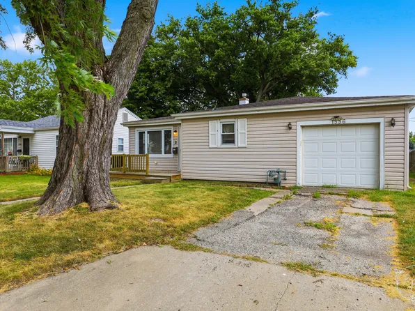 1556 S 4th Ave, Kankakee, IL 60901
