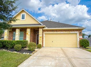 3513 Old Holly Dr, Pearland, TX 77584