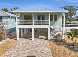 171 Connecticut St, Fort Myers Beach, FL 33931