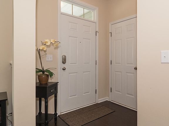 4th image of 1112 Santa Elena Way