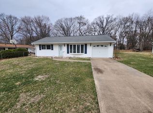 2833 27th Ave, Rock Island, IL