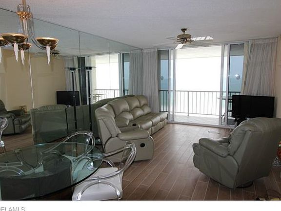 5th image of 140 Seaview Ct APT 1801N