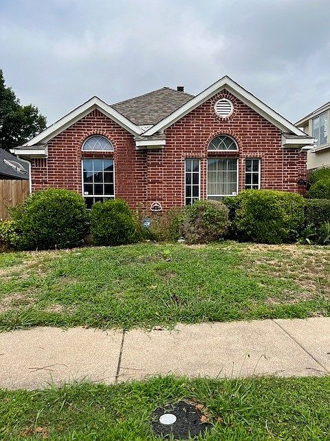 1st image of 919 Sako Ln