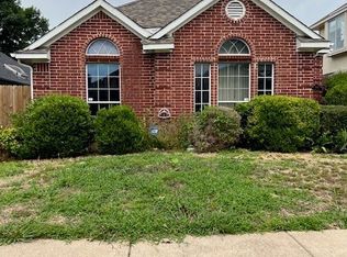 919 Sako Ln, Mesquite, TX 75181