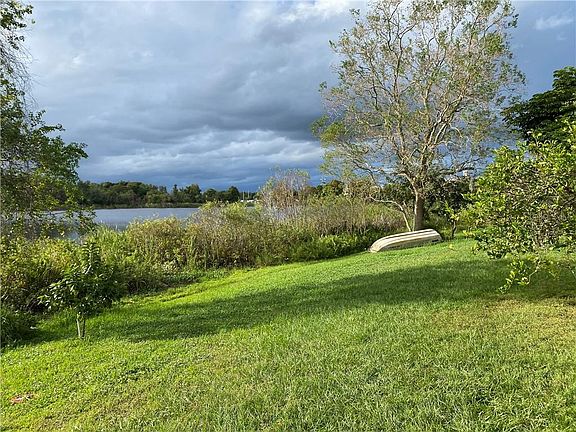 4th image of 4354 Aqua Vista Dr #H