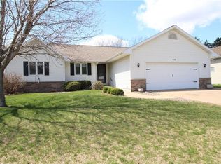 4104 Heartland Dr W, Eau Claire, WI 54701