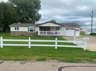 205 S 5th St, Elgin, NE 68636