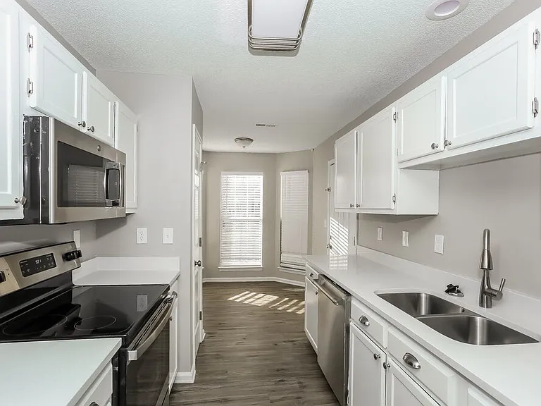 301 Cedarcroft Dr — Photo 8