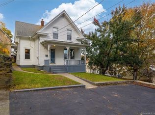 1 W Pearl St, Norwich, CT 06360