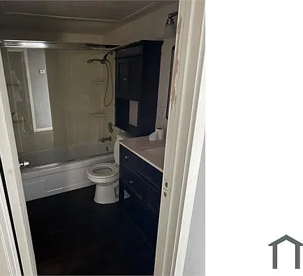 585 S Royal Crest Cir #13 — Photo 3