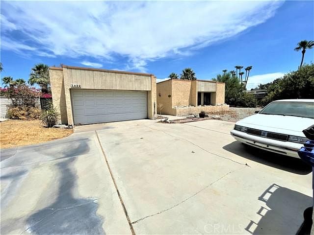 1st image of 1422 E Vista Chino