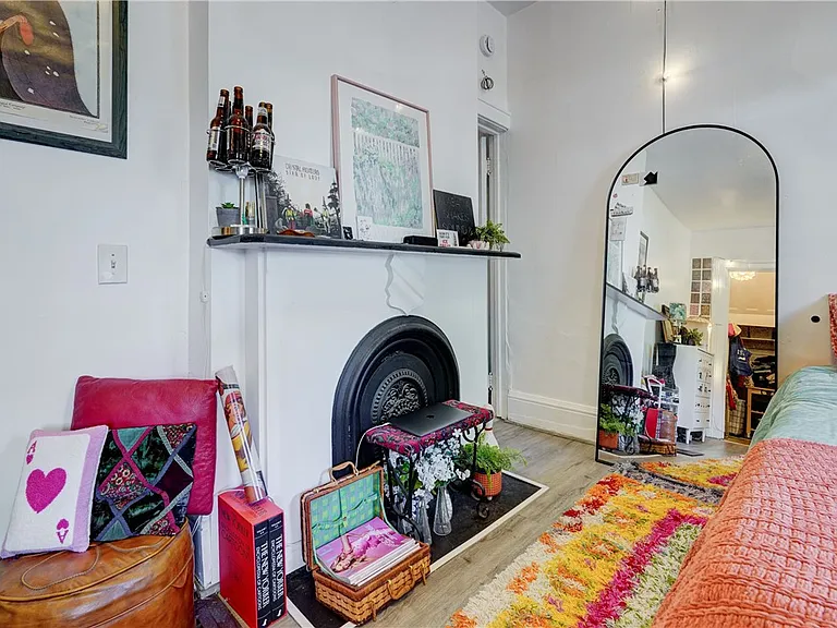 8 Rowley St #1 — Photo 8
