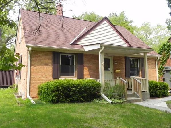 N82W6770 Fair STREET, Cedarburg, WI 53012