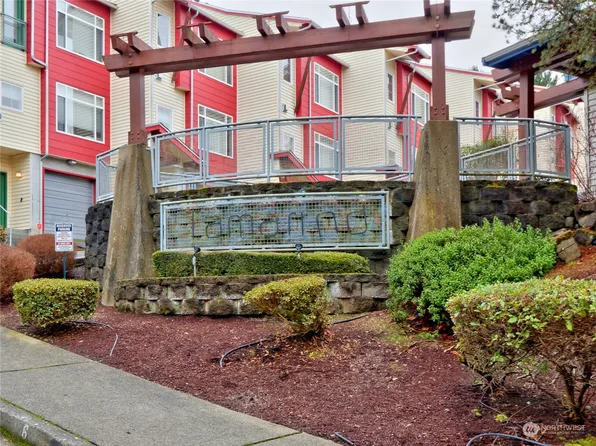 7420 Newcastle Golf Club Road #F, Newcastle, WA 98059