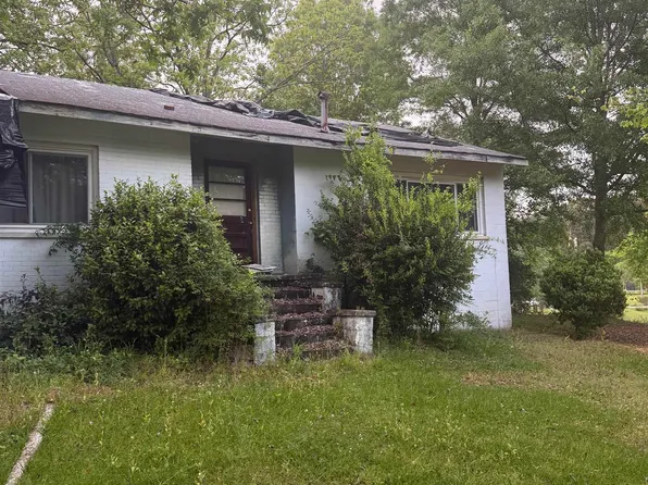 185 Grogan Rd, Anniston, AL 36201