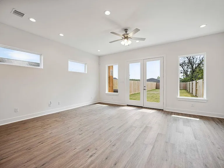 3504 Caplin St #B — Photo 5