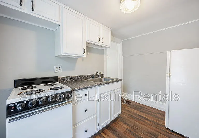 77 State St #3 — Photo 12