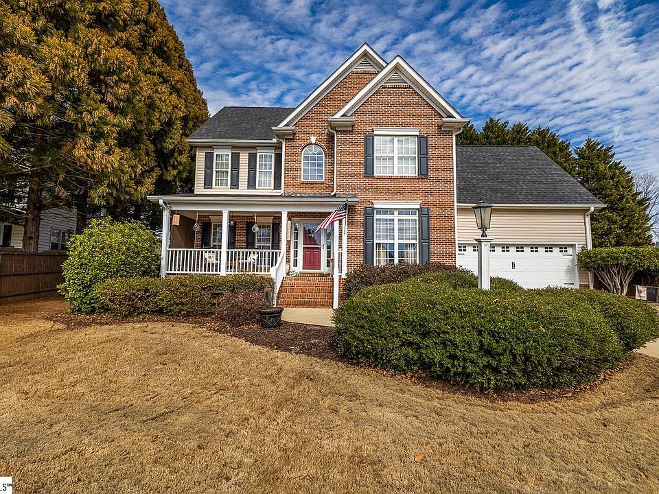 1st image of 102 Spring Lake Loop