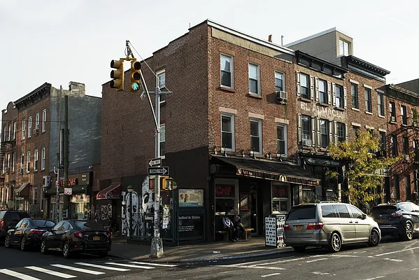 Rented by Bold New York | media 30