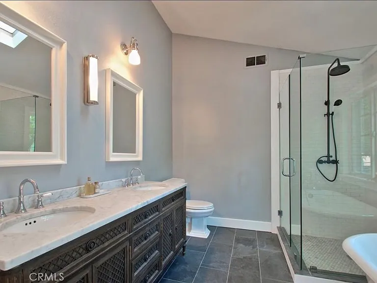 4250 Canoga Ave — Photo 12