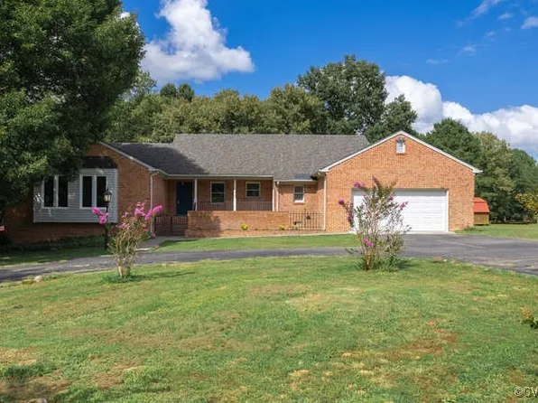 7018 W Quaker Rd, Disputanta, VA 23842