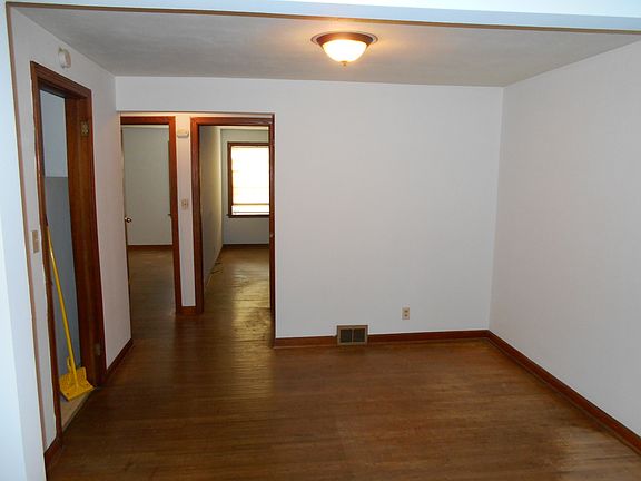4th image of 202 Niagara Falls Blvd Floor 1