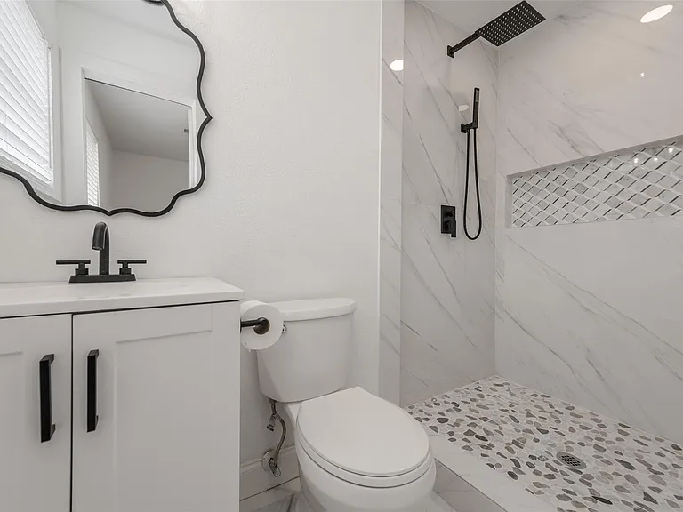 713 Sun Valley Dr — Photo 14