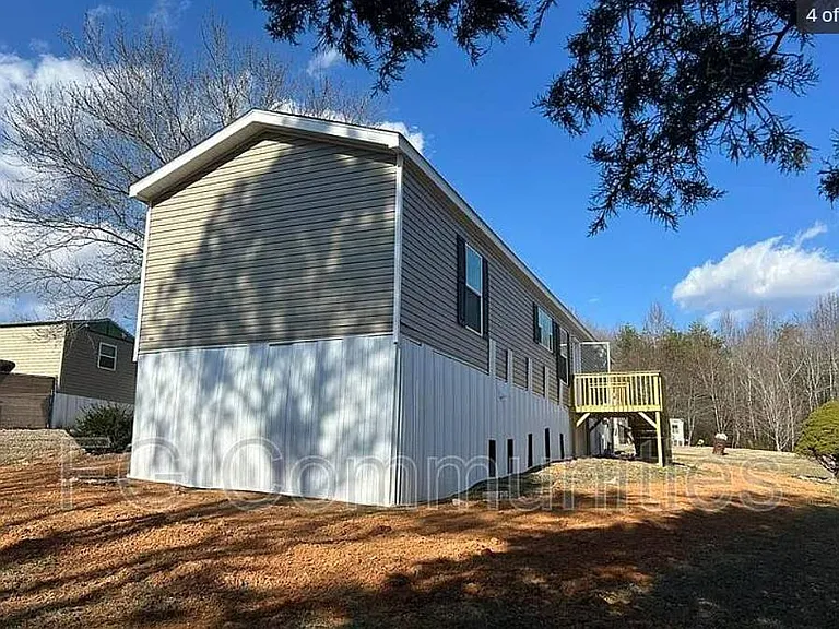 66 Mount Pilot Dr — Photo 3