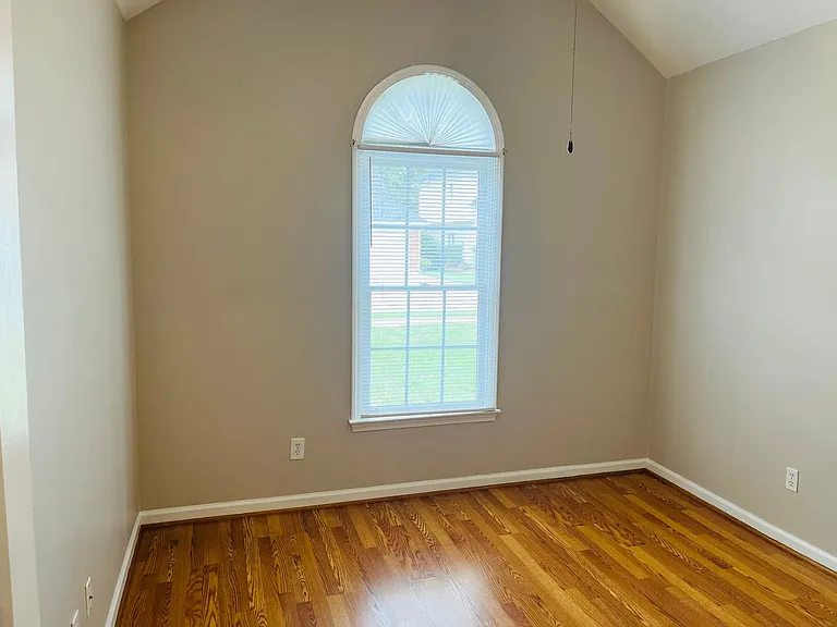 155 Woodstream Way — Photo 31