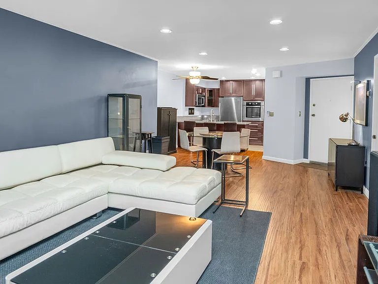 2260 N Cahuenga Blvd #106 — Photo 7