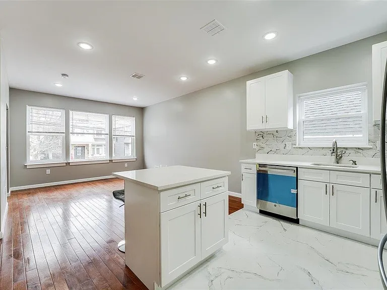49 Wade St #1 — Photo 6