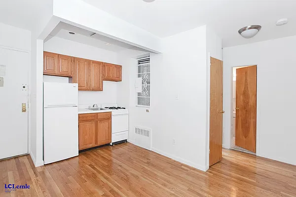 Rented by LC Lemle Real Estate Group | media 1