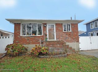 862 Rathbun Ave, Staten Island, NY 10309