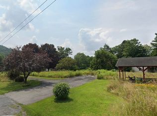 901 Church St, Rupert, WV 25984