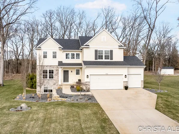 4710 Harbor View Dr, Grand Rapids, MI 49512