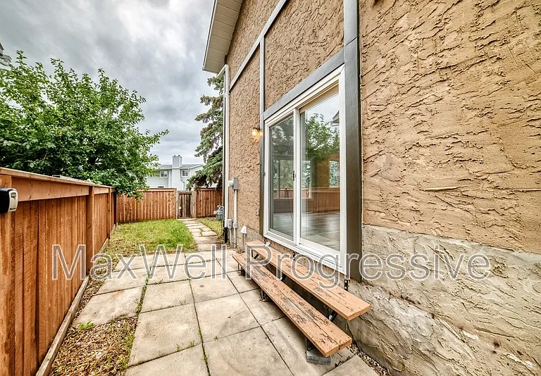 10650 158th Ave NW — Photo 40