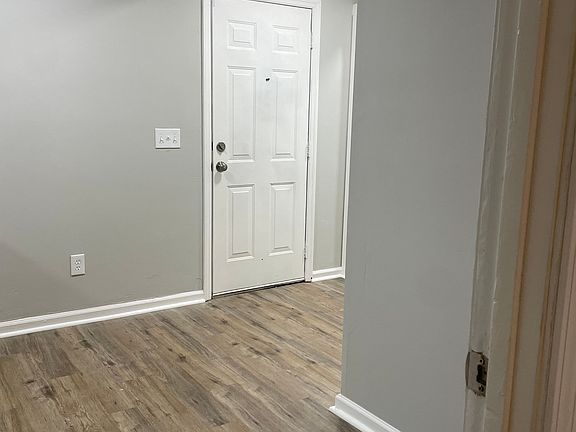 5th image of 2521 White Chapel Dr