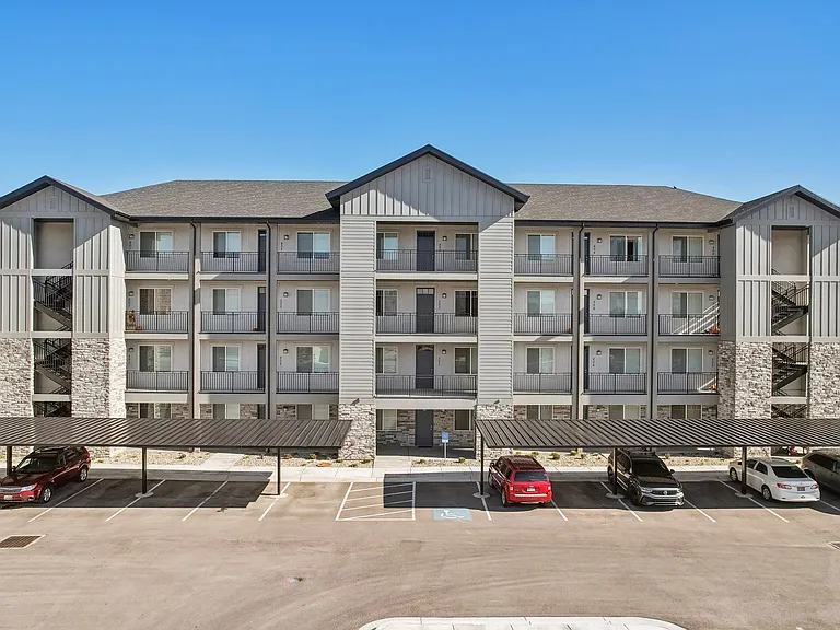 Arrowhead Place — Photo 19