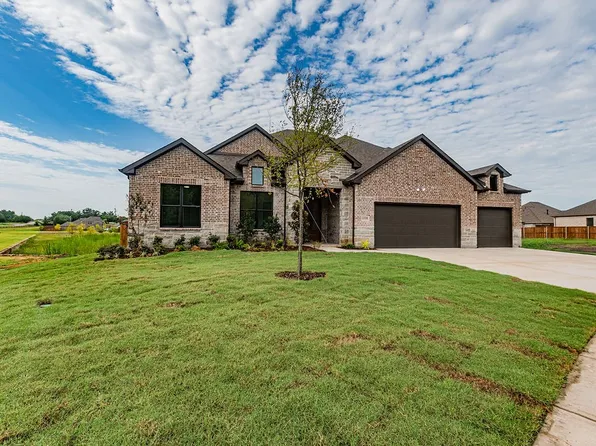 1335 Emma Rd, Van Alstyne, TX 75495